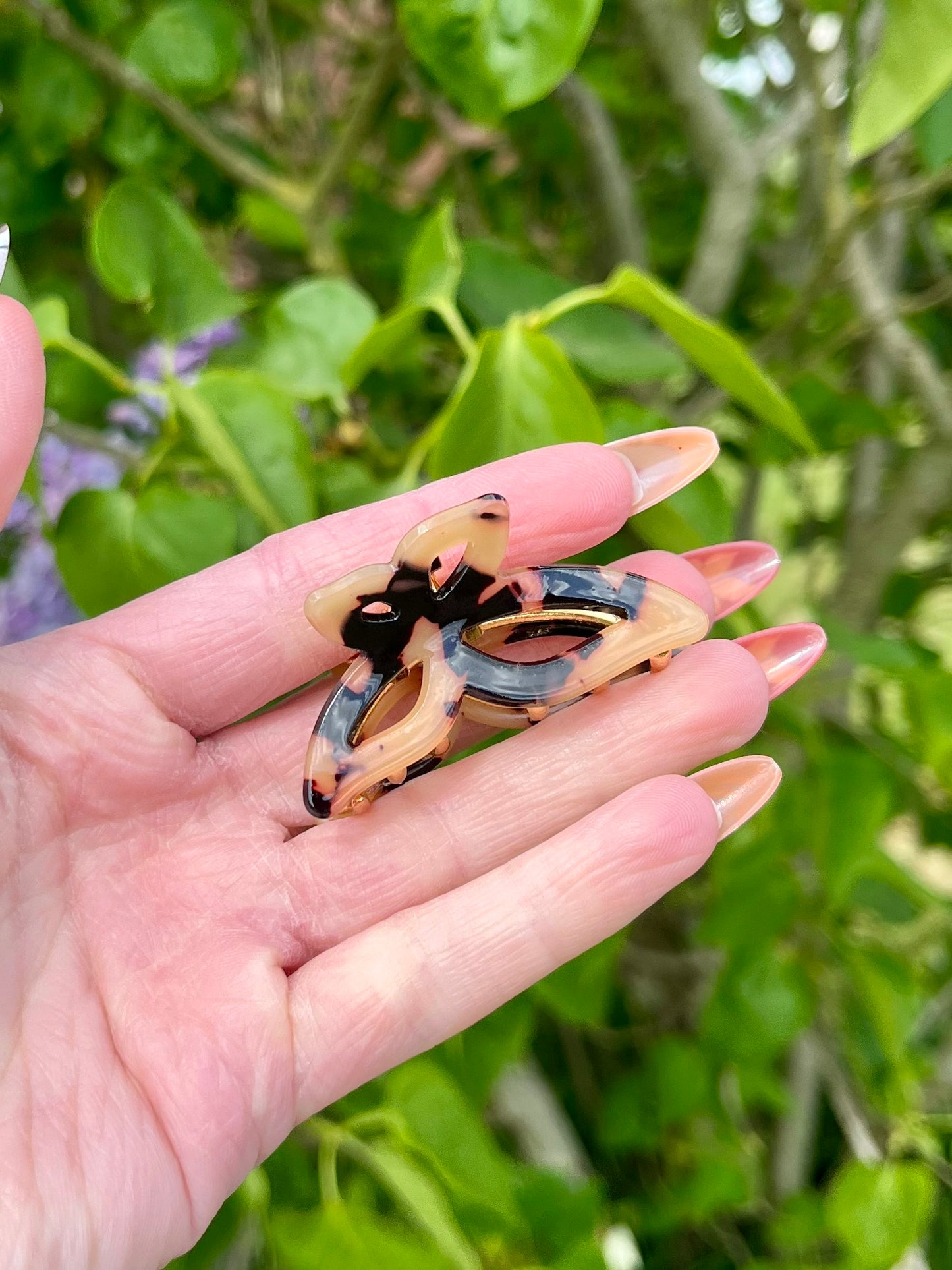 Petite pince papillon - beige et noir