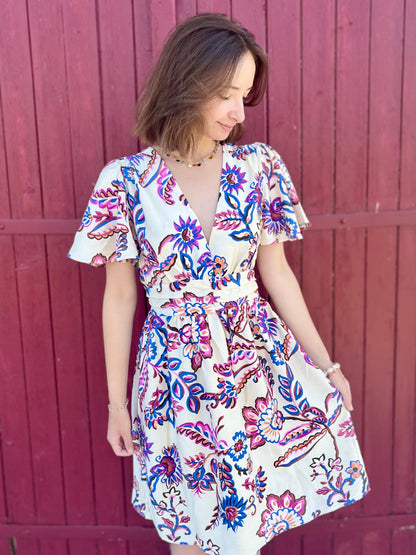 Robe courte à motifs