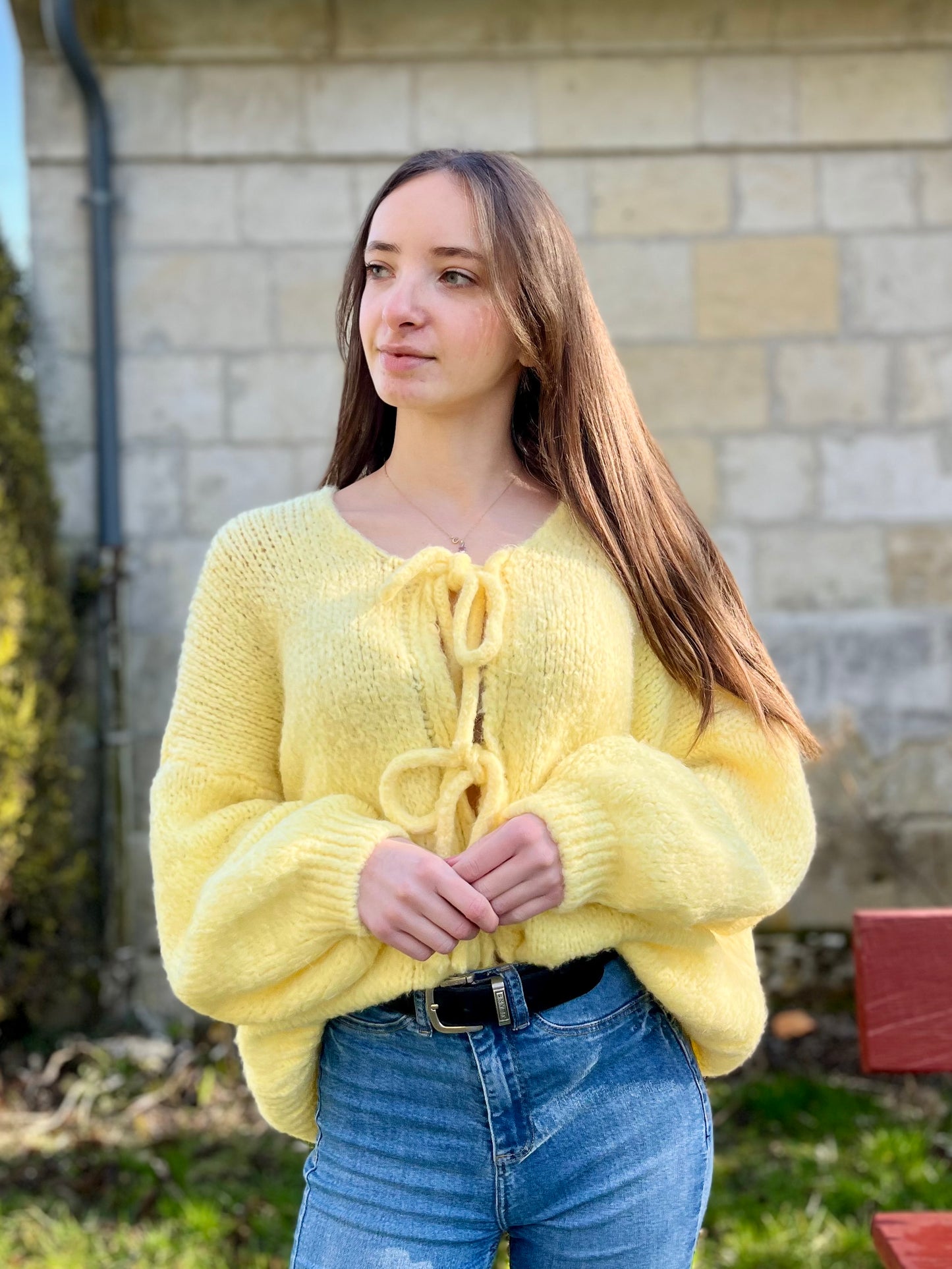 Gilet en laine avec noeud - jaune