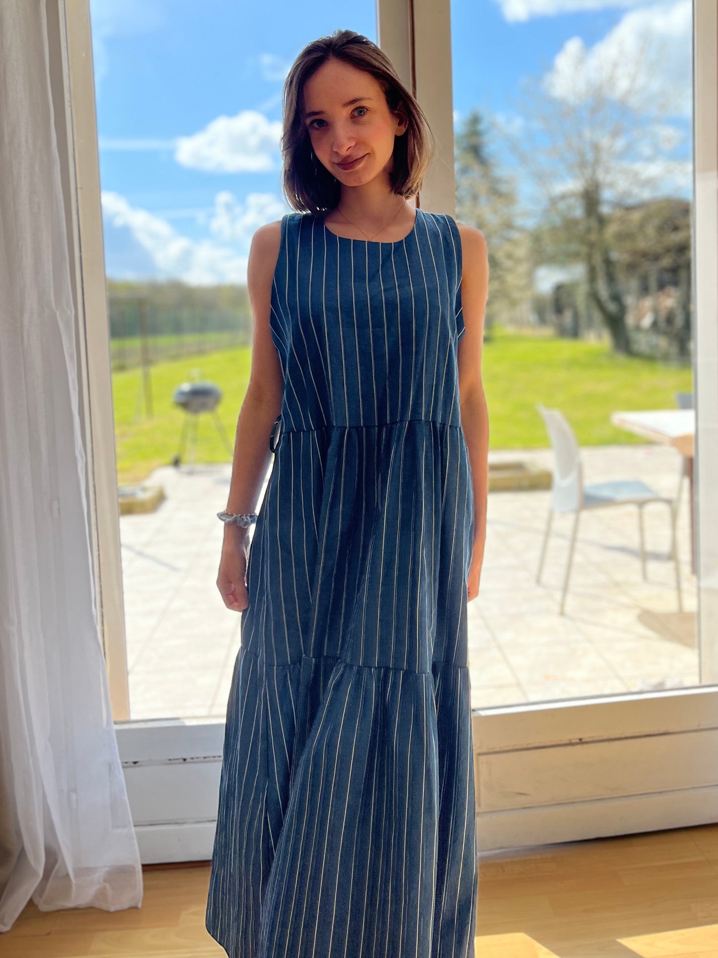 Robe sans manches avec ceinture - bleu marine