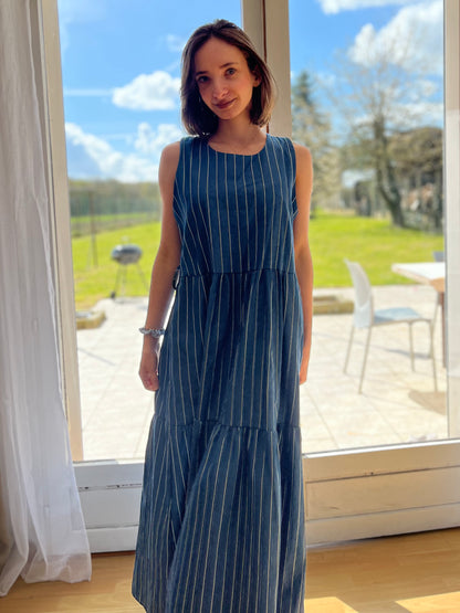Robe sans manches avec ceinture - bleu marine