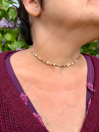 Collier ras de cou pierres naturelles - beige/rose