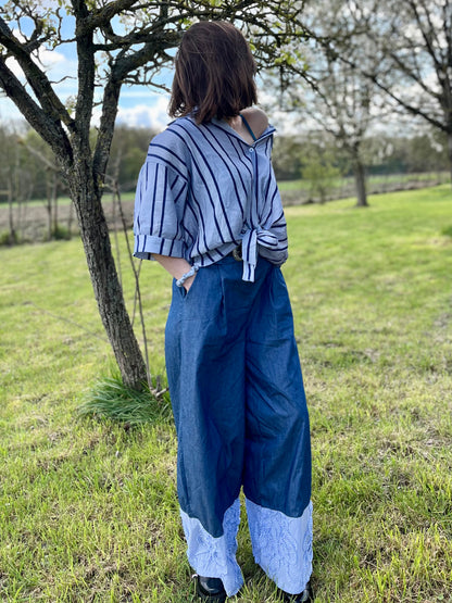 Pantalon large bas broderie - bleu jeans