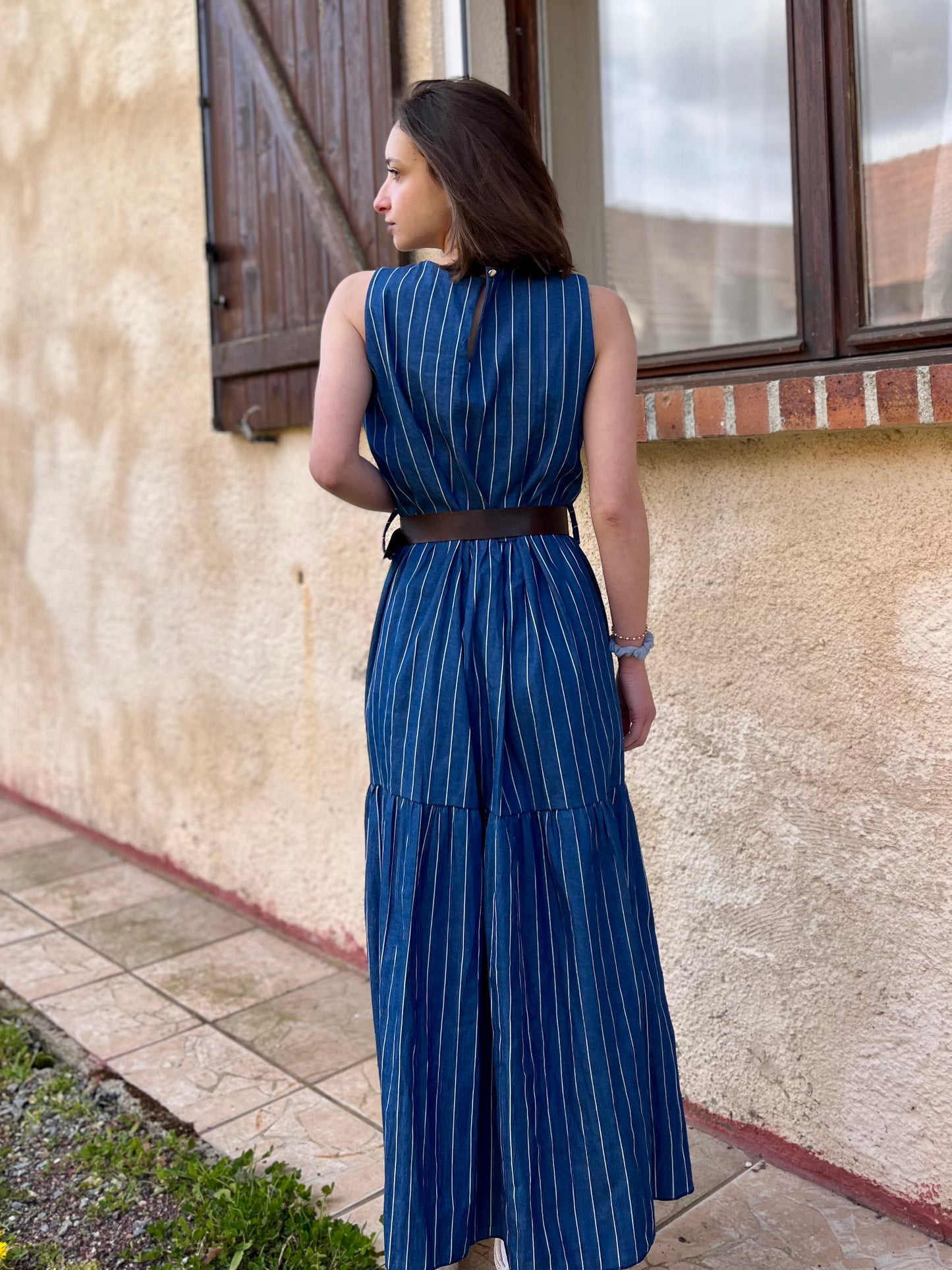 Robe sans manches avec ceinture - bleu marine
