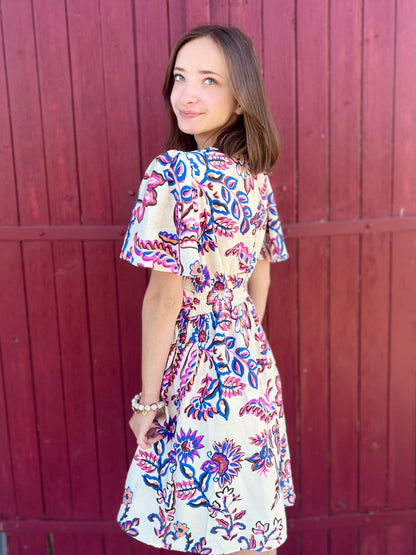 Robe courte à motifs
