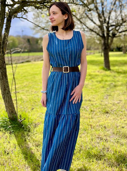Robe sans manches avec ceinture - bleu marine